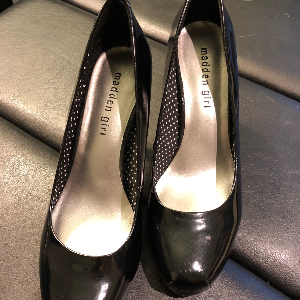Madden Girl Heels W8
